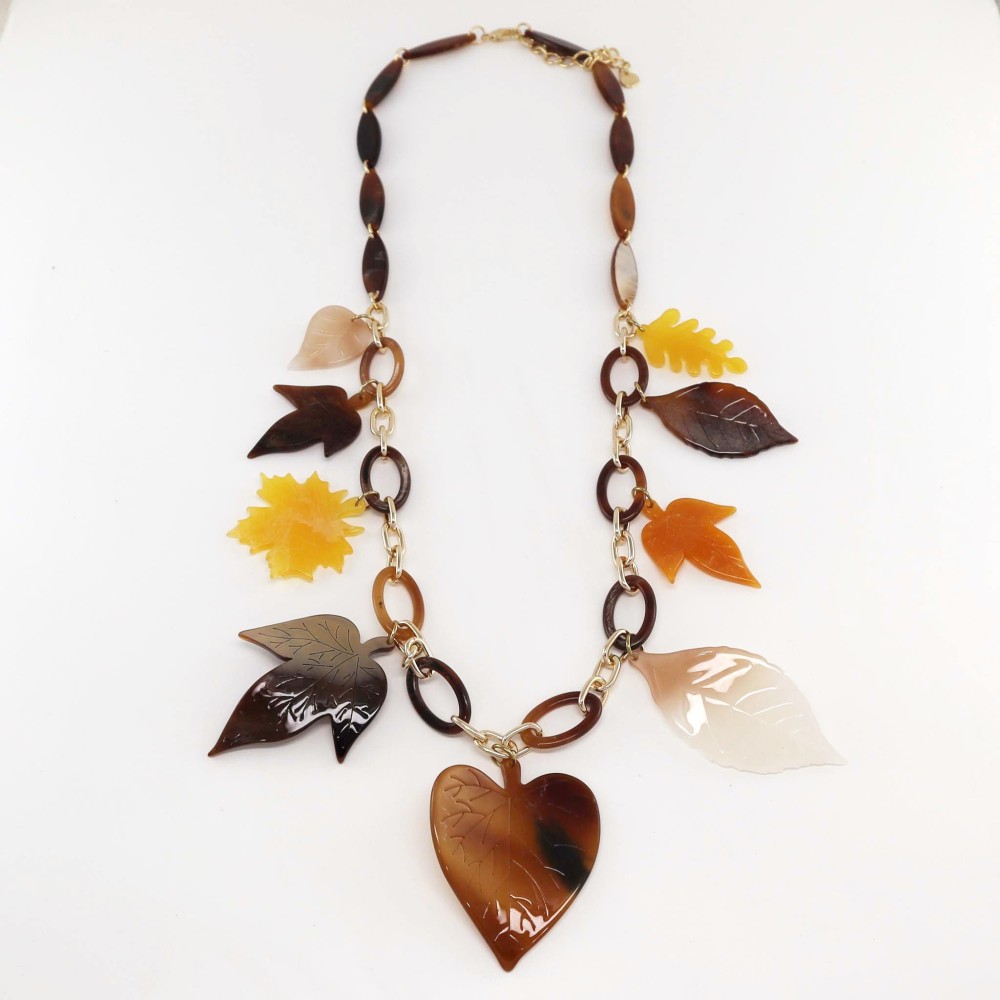ACRYLIC NECKLACE LONG LEAVES HEART 4210403123